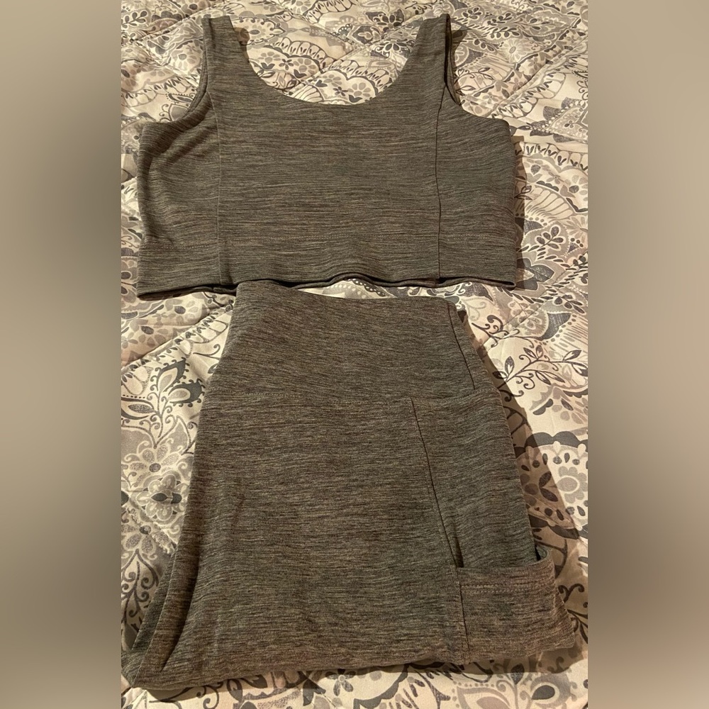 LOU & GREY EXERCISE LOUNGE SET SPORT BRA TOP & LEGGING SZ SMALL TOP MED LEGGINGS - Picture 3 of 16